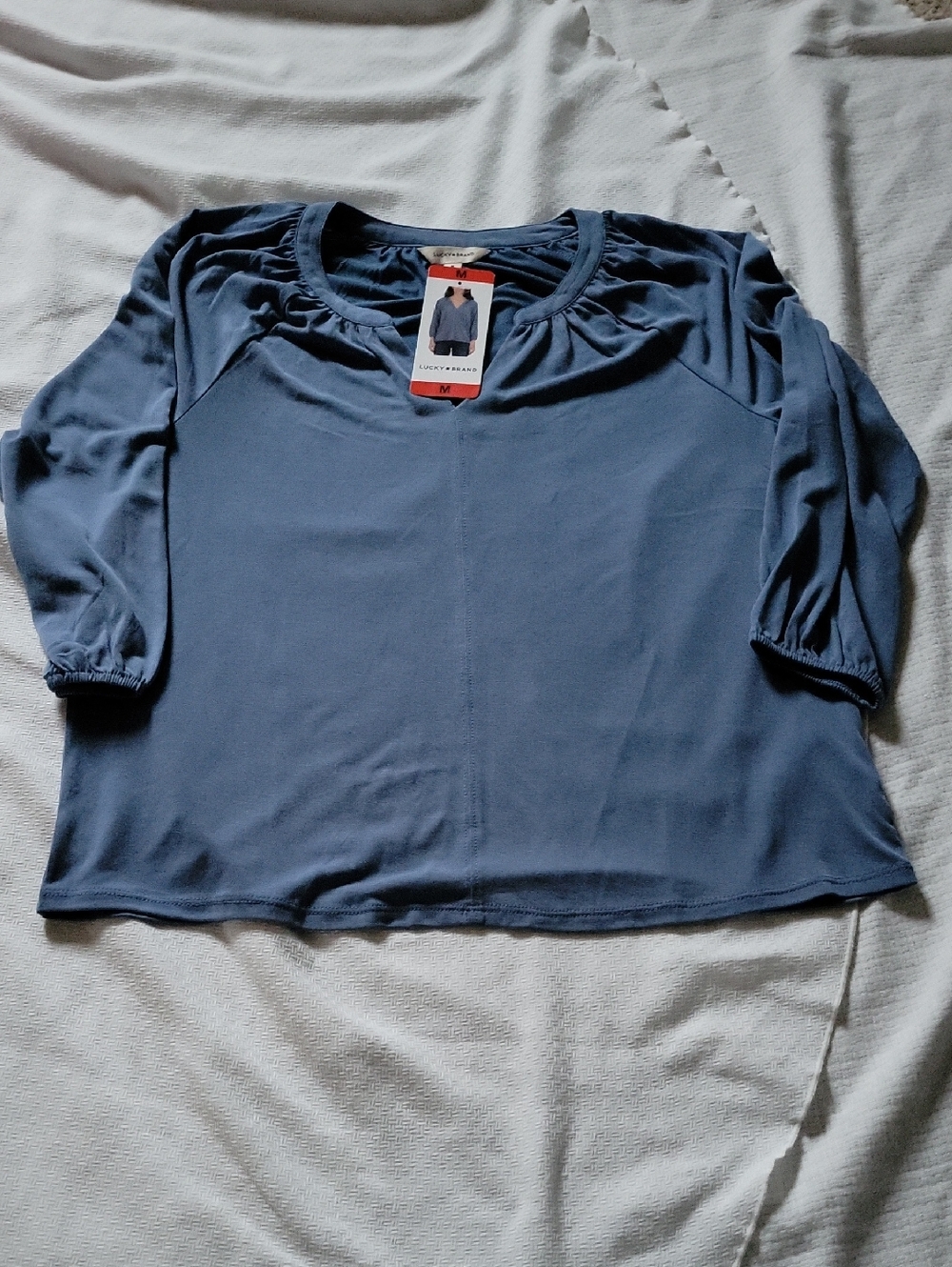 Lucky Brand Delft Blue V-neck 3/4 Sleeve Top Blouse M NWT - Picture 2 of 8
